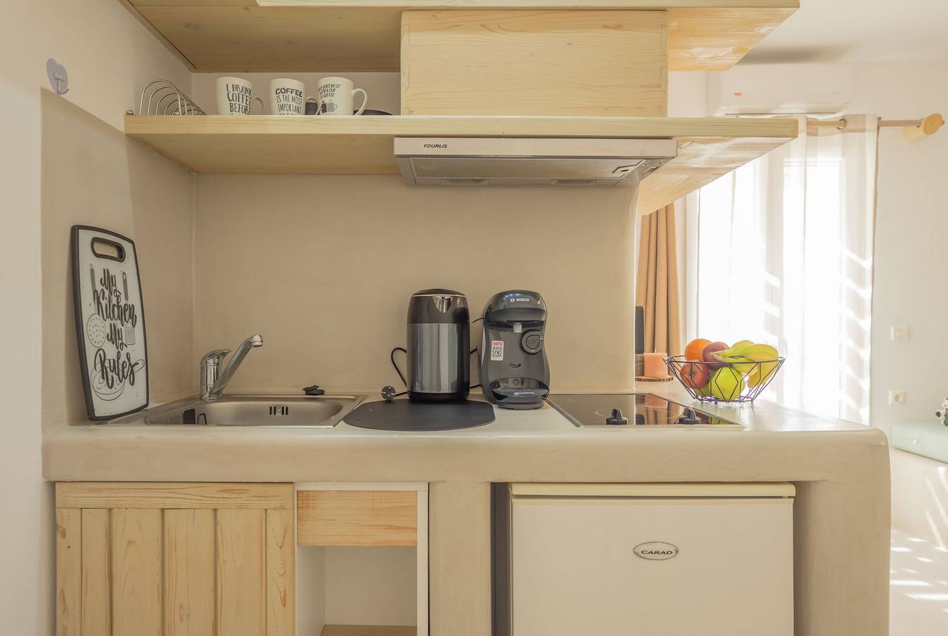 Ganze Wohnung, Ferienwohnung 'Family Suite' mit privater Terrasse, Wi-Fi und Klimaanlage in Naxos Stadt, Kykladen