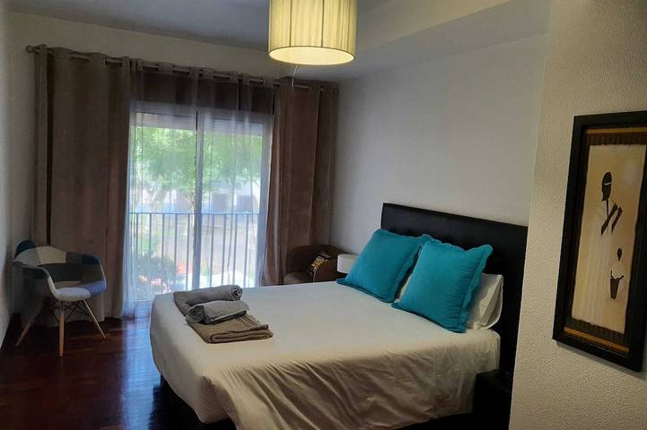 Ganze Wohnung, Apartment nahe dem Strand für Familien bis zu 6 Personen in Machico, Madeira