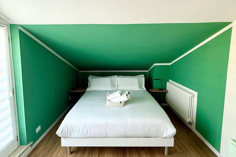 Entire apartment, Catullo Loft in Villafranca di Verona, Verona Province