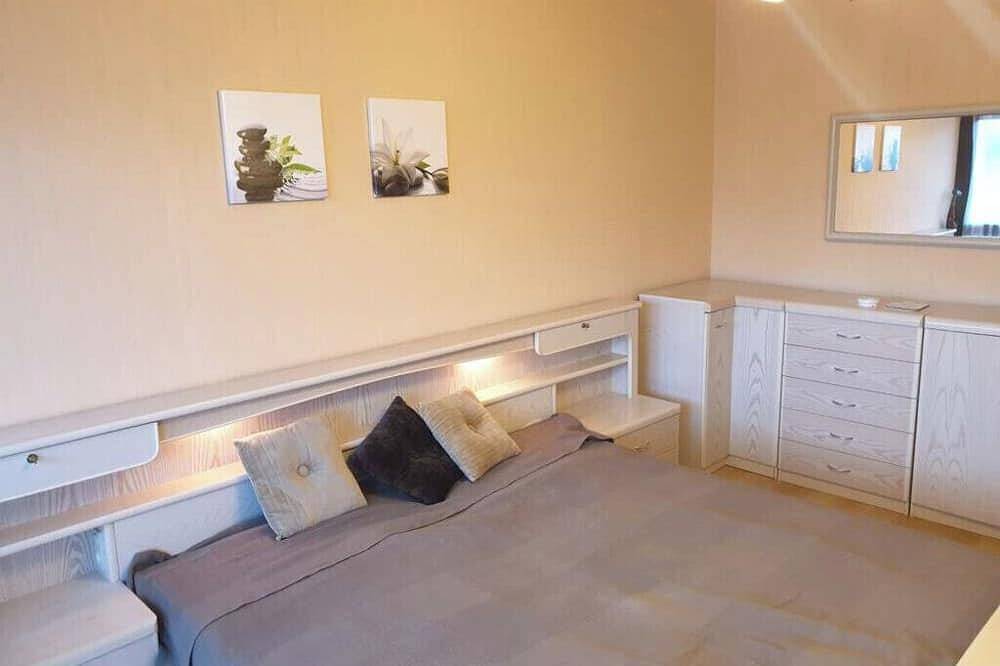 Ganze Wohnung, Untersbergblick - Apartment in Luftkurort an den Toren zu Salzburg in Ainring, Rupertiwinkel