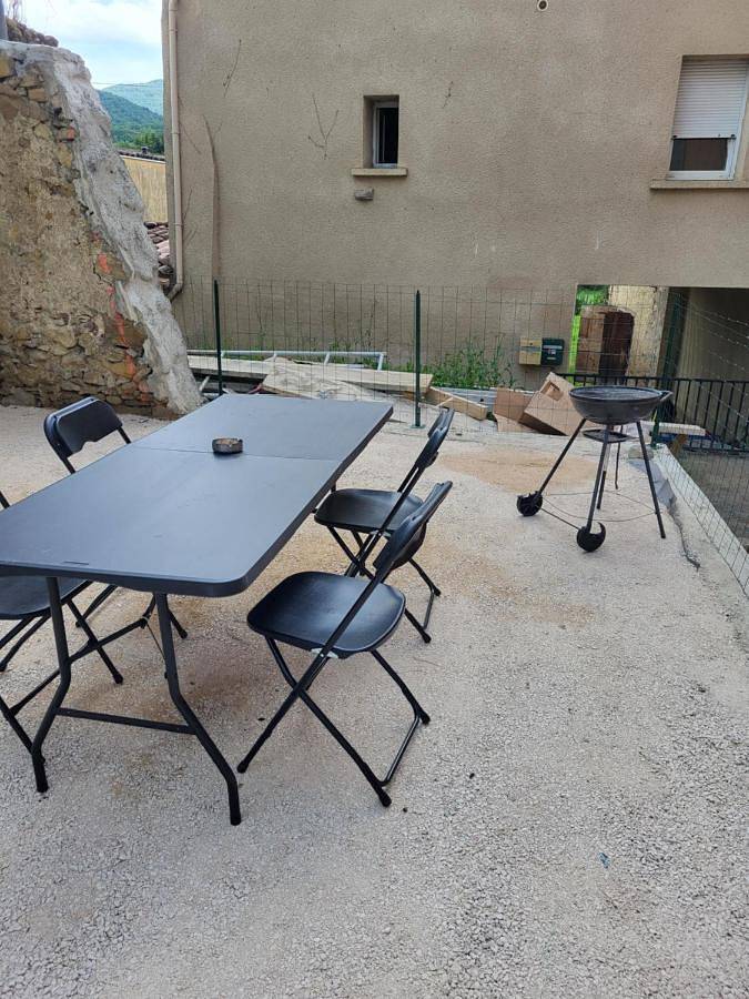 Three-Bedroom House in Carla-de-Roquefort, Ariège