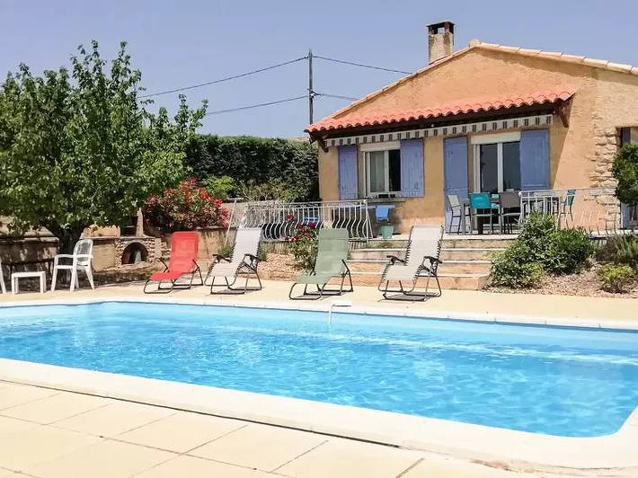 Villa pour 8 personnes, avec jardin et piscine - 1