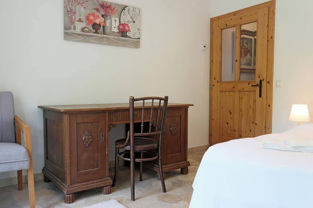 Traum-Villa München-Stockdorf 22 min zur City - 290 m² Wohnfläche + Pool + Sauna in Gauting, Landkreis Starnberg