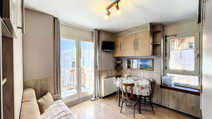 Gîte pour 6 personnes, avec balcon dans Office De Tourisme Des Gets