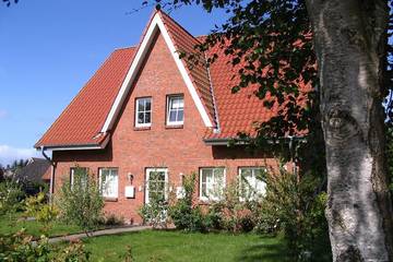 Ferienwohnung für 4 Personen, mit Garten und Balkon in Seeth