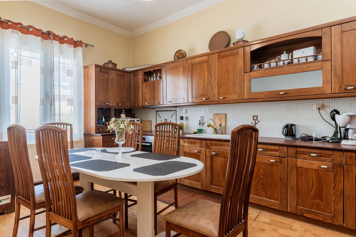 Ganze Wohnung, Apartment 'The Pirate's Mansion' mit Bergblick, Wlan und Klimaanlage in Nafplio, Argolis