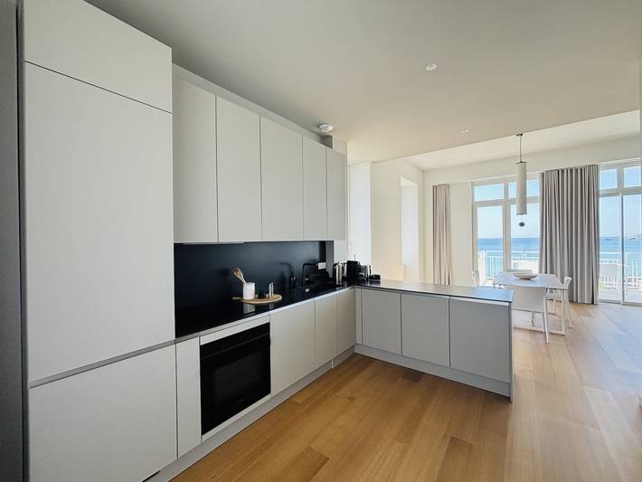 Gîte pour 6 personnes, avec vue sur l’océan et jardin dans Plage Tresmeur - 4