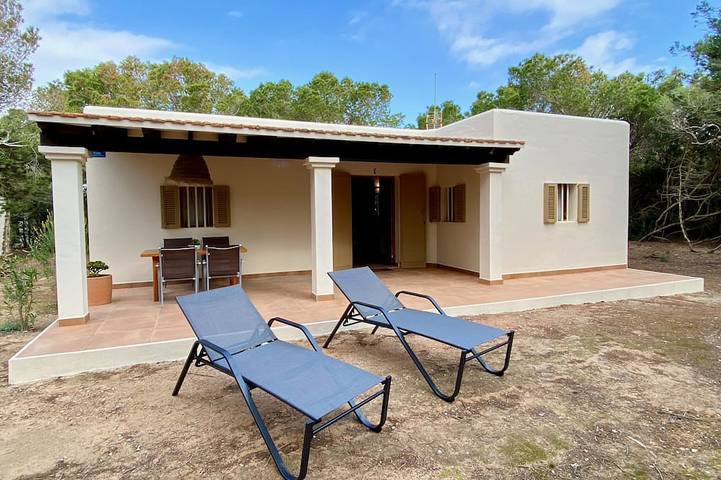 Villa for 6 people, with balcony and garden - 1