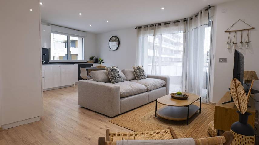 Gîte pour 6 personnes, avec terrasse dans Casino Du Canet En Rousillon - 3