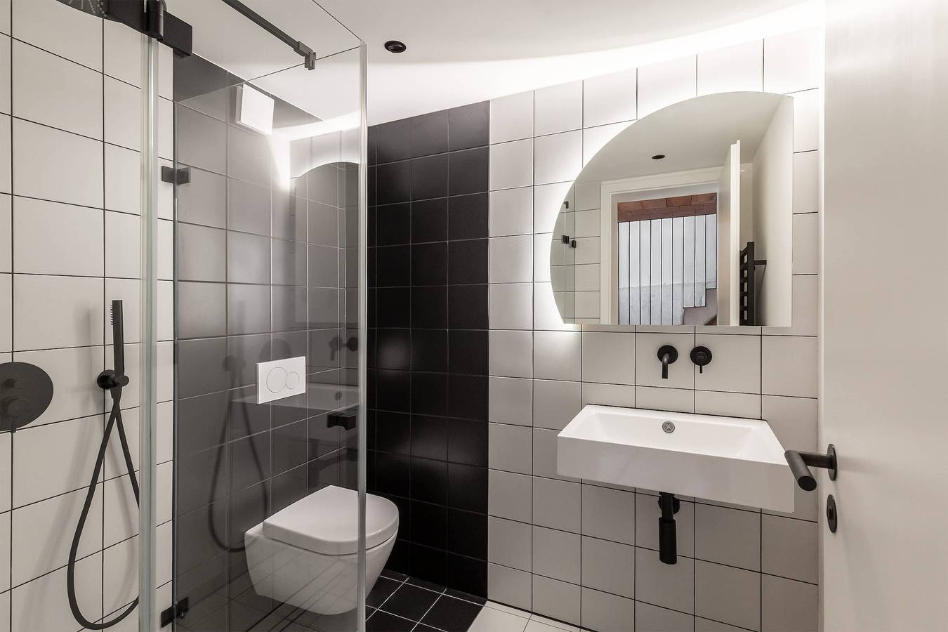 Ganze Wohnung, Concrete Loft Duplex (40sqm) near Antonplatz in Weissensee (Berlin), Berlin