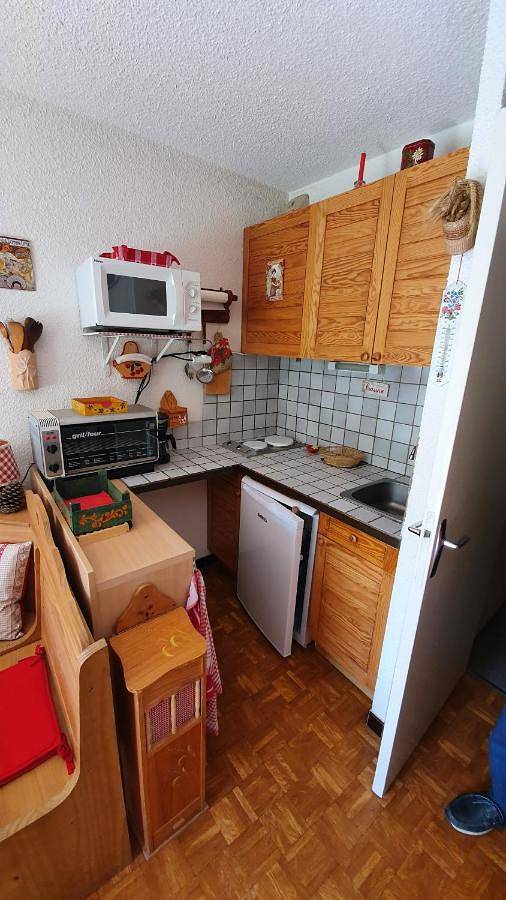 Gîte pour 4 personnes, avec vue et jardin, animaux acceptés dans Chabanon Selonnet - 4