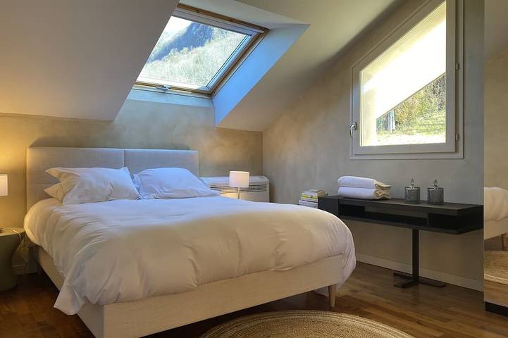 Villa pour 9 personnes, avec jacuzzi et jardin, animaux acceptés à Veyrier-du-Lac - 2