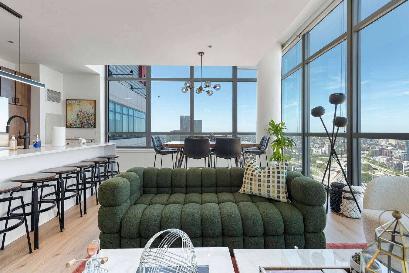Apartamento entero, West Loop Group Retreat 2 Penthouses Balconies in Chicago, Condado de Cook