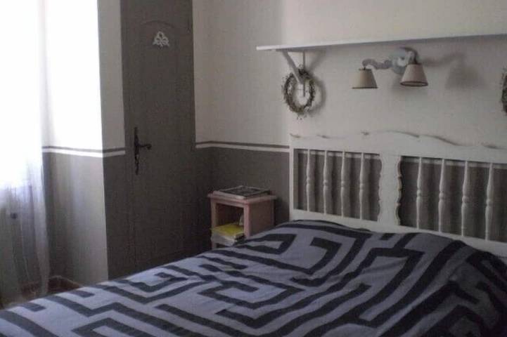 Location de vacances pour 6 personnes, avec jardin à Roussas - 2