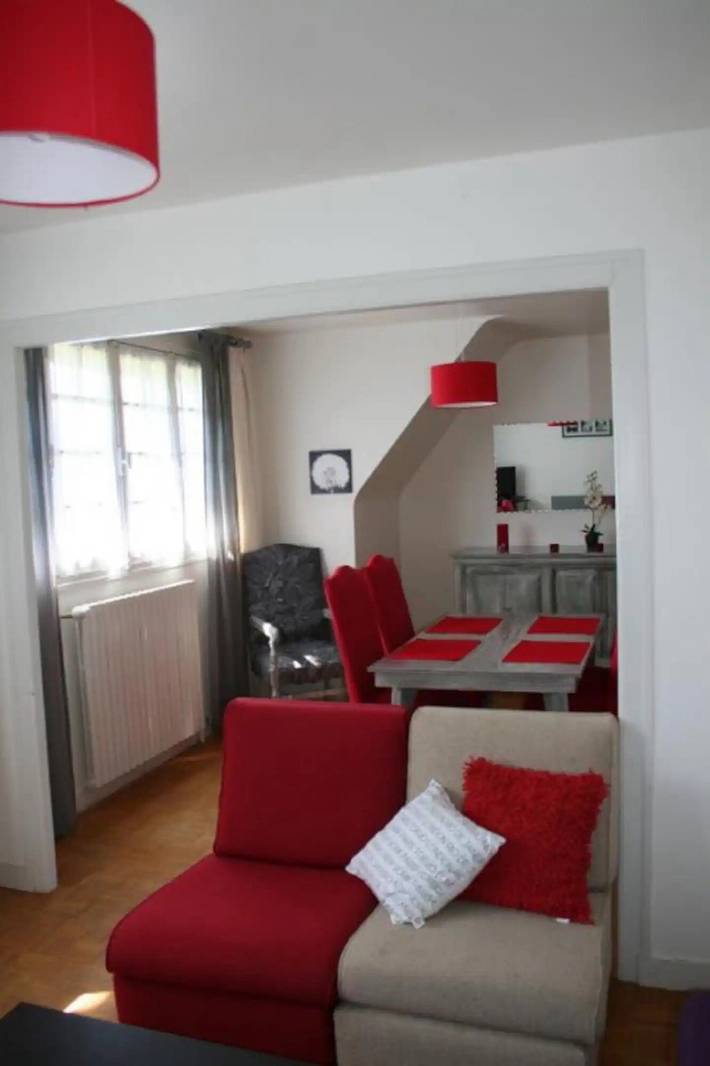 Entire apartment, Apartment 'Le Goéland' with Shared Pool, Shared Terrace and Wi-Fi in Sarzeau, Côte des Mégalithes