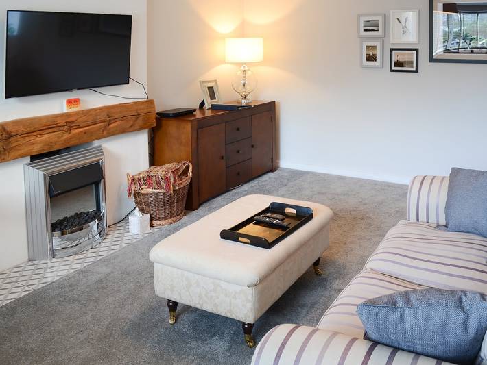 Cottage for 2 people, with garden, with pets in Nairn