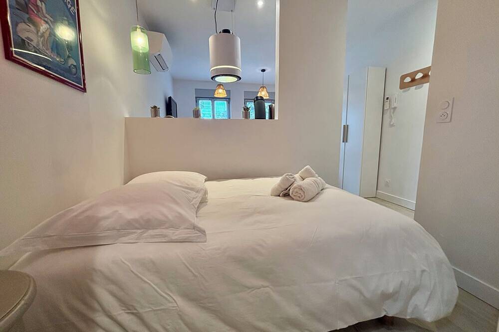 Apartamento entero, Casa Blum #2 - Studio climatisé, à 2 pas de la gare in Brive-la-Gaillarde, Brive-la-Gaillarde region