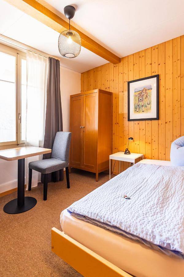 Hôtel pour 2 personnes, avec vue sur le lac ainsi que vue et terrasse, animaux acceptés à Brienz - 3