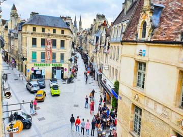 Appartement De Vacances pour 4 Personnes dans Caen, Région de Caen, Photo 4
