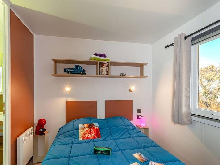 Camping Les Carolins - Mobilhome 7 personnes - Premium Jardin- 38.5m² - 3 chambres - 2 Sdb- 2 Wc in Port-Bail-sur-Mer, Côte de la Déroute