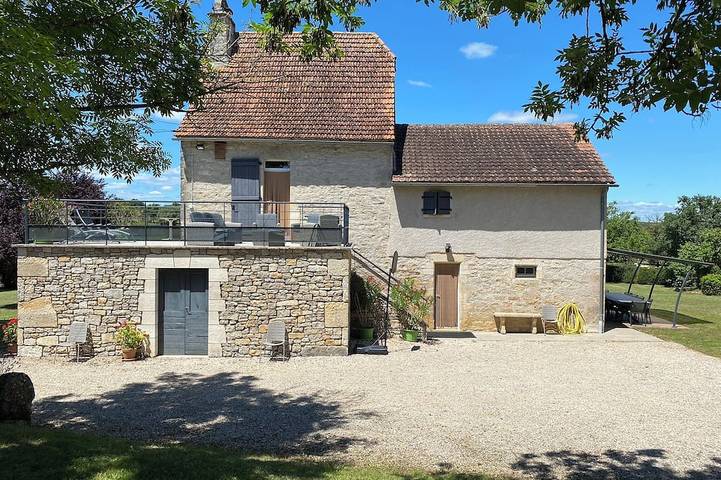 Maison de vacances pour 10 personnes, avec jardin dans Parc Naturel Régional des Causses du Quercy