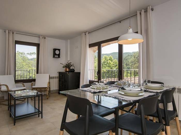 Casa rural para 8 personas, con Balcón/Terraza además de Jardín y Vistas al lago en Bages - 2