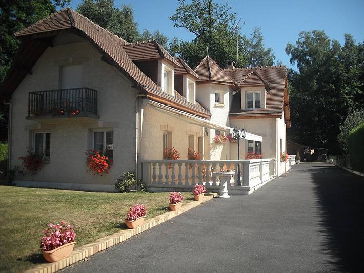 Chambre d’hôte pour 2 personnes, avec Jardin à Forges-les-Eaux