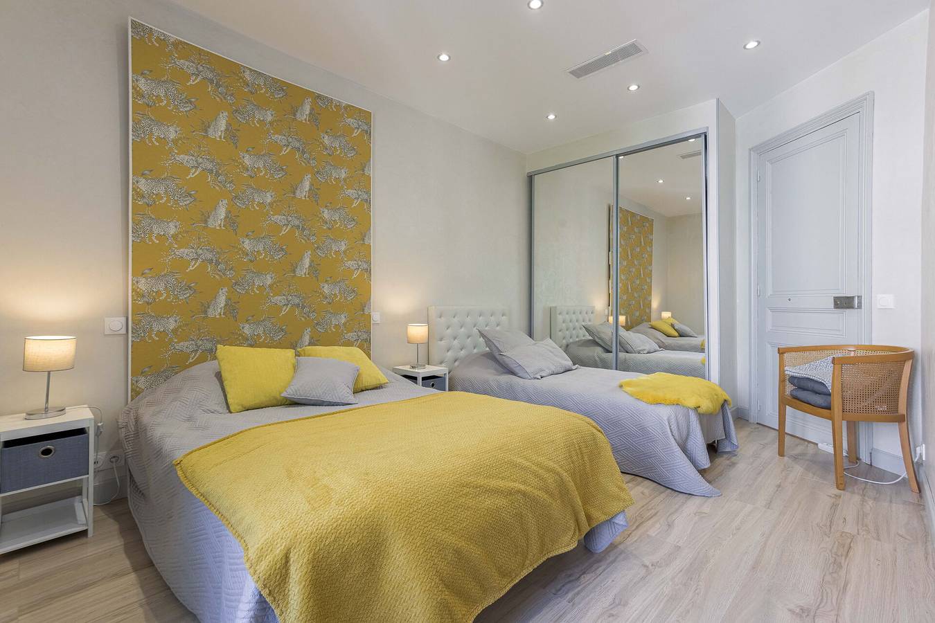 Entire apartment, 13 Boulevard Carnot in Cannes, Mediterranean Coast (France)