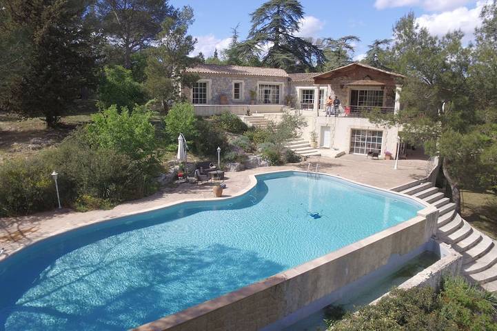 Ferienhaus für 9 Personen, mit Terrasse und Garten in Fabrègues