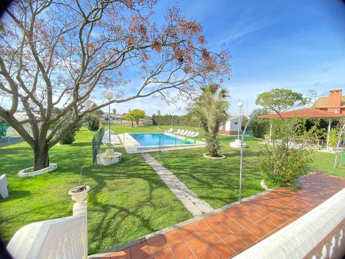 Casa rural para 20 personas, con Balcón y Jacuzzi además de Terraza y Jardín en Cartaya - 2