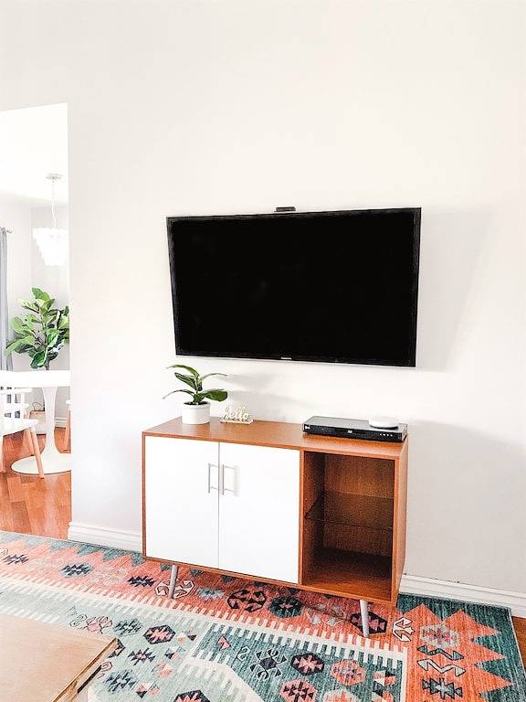 Ganze Wohnung, 1 Block zum Strand | Beachy Getaway | Kostenloses Wifi & Parken in Carlsbad, San Diego County