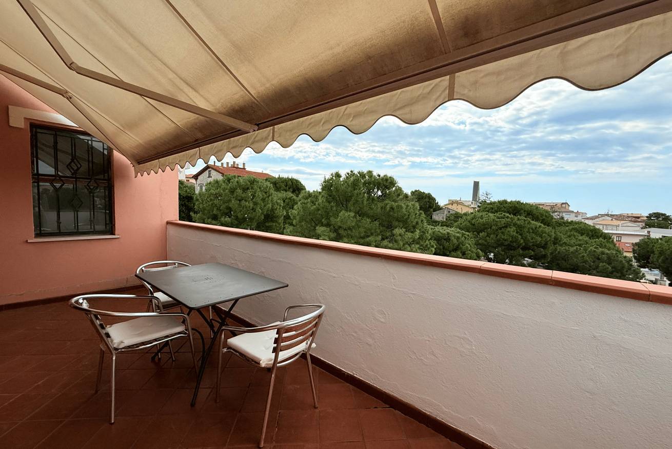 Ganze Wohnung, N096 - Numana, two-room villa with garden and sea view in Sirolo, Riviera del Conero