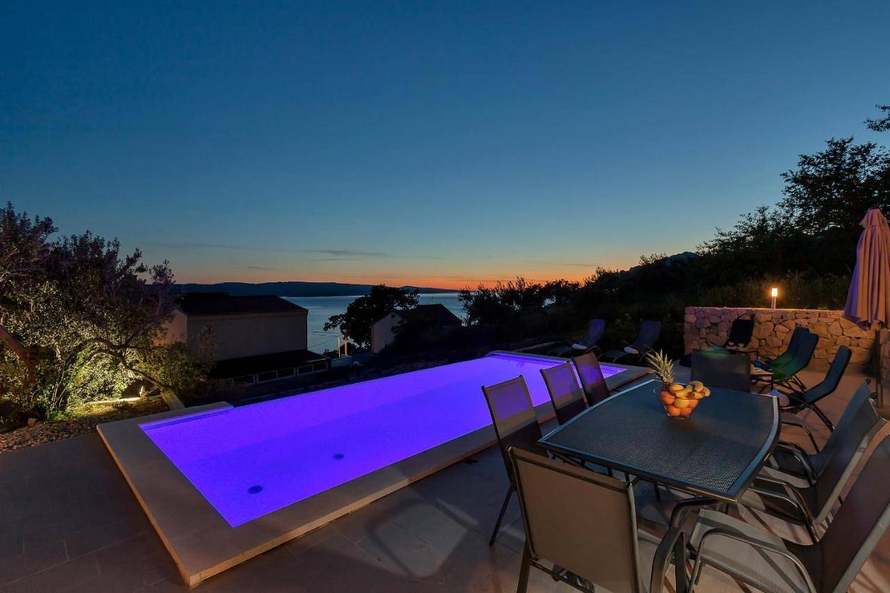 Villa with Private Pool in Brela, Makarska Riviera