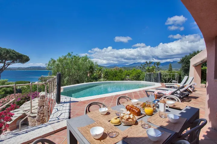 Chalet para 10 personas, con piscina además de jardín y vistas - 1