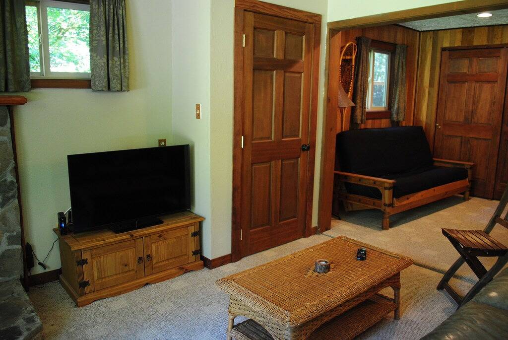 Salmon River Cabin - Private, Whirlpool, Riesige Terrasse / Hof, Außendusche, Feuerstelle in Welches, Mount Hood