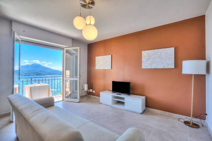Ferienwohnung für 5 Personen, mit Balkon und Seeblick im Piemont - 3