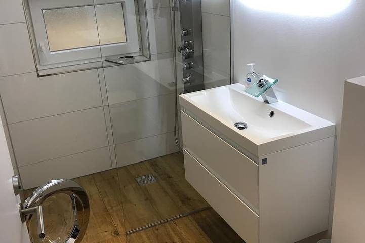 Renoviertes Sommerhaus dicht an der Nordsee hygge pur! Neu Anschluß E-Auto! in Hvide Sande, Holmsland Klit