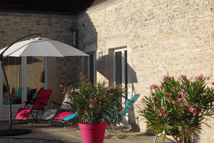 Gîte pour 6 personnes, avec jardin et terrasse à Banville (patronyme)