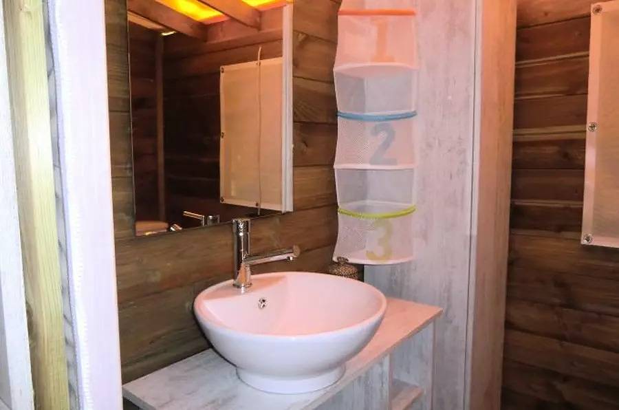 Ecolodge sur Pilotis 3 Pièces 4 Personnes in Nort-sur-Erdre, Région de Châteaubriant