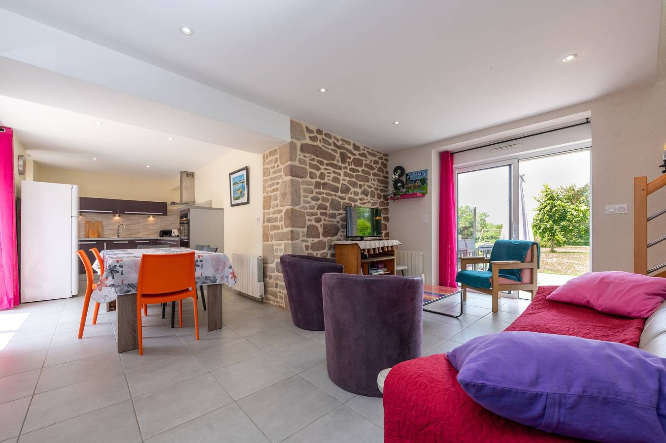 Casita de campo "La Clé Du Bonheur" con terraza privada, jardín compartido y Wi-Fi in Crach, Côte des Mégalithes