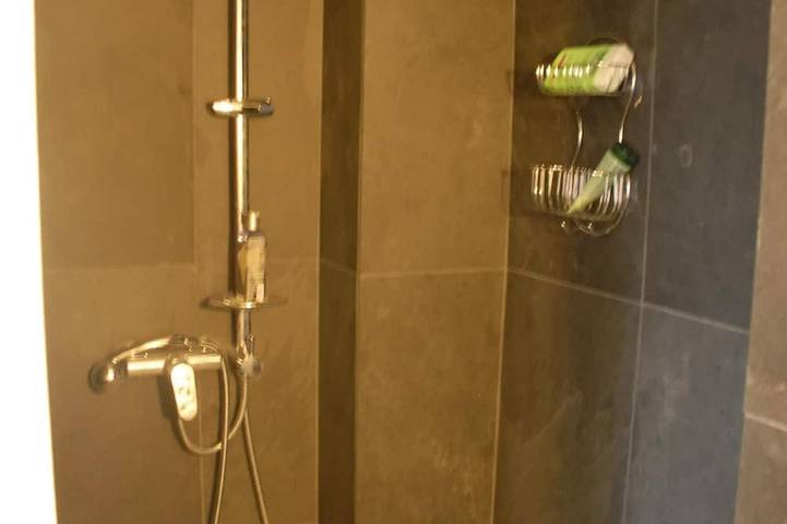 Location de vacances pour 6 personnes, avec jacuzzi ainsi que terrasse et jardin dans La Bambouseraie en Cévennes - 3