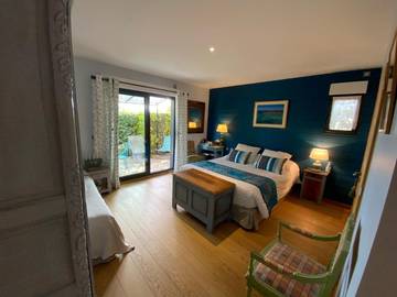 Maison d’hôte pour 3 personnes, avec jardin et piscine à Carcès