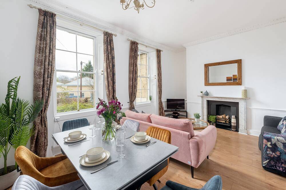 Entire apartment, Garden maisonette in Bath city centre in Wiltshire