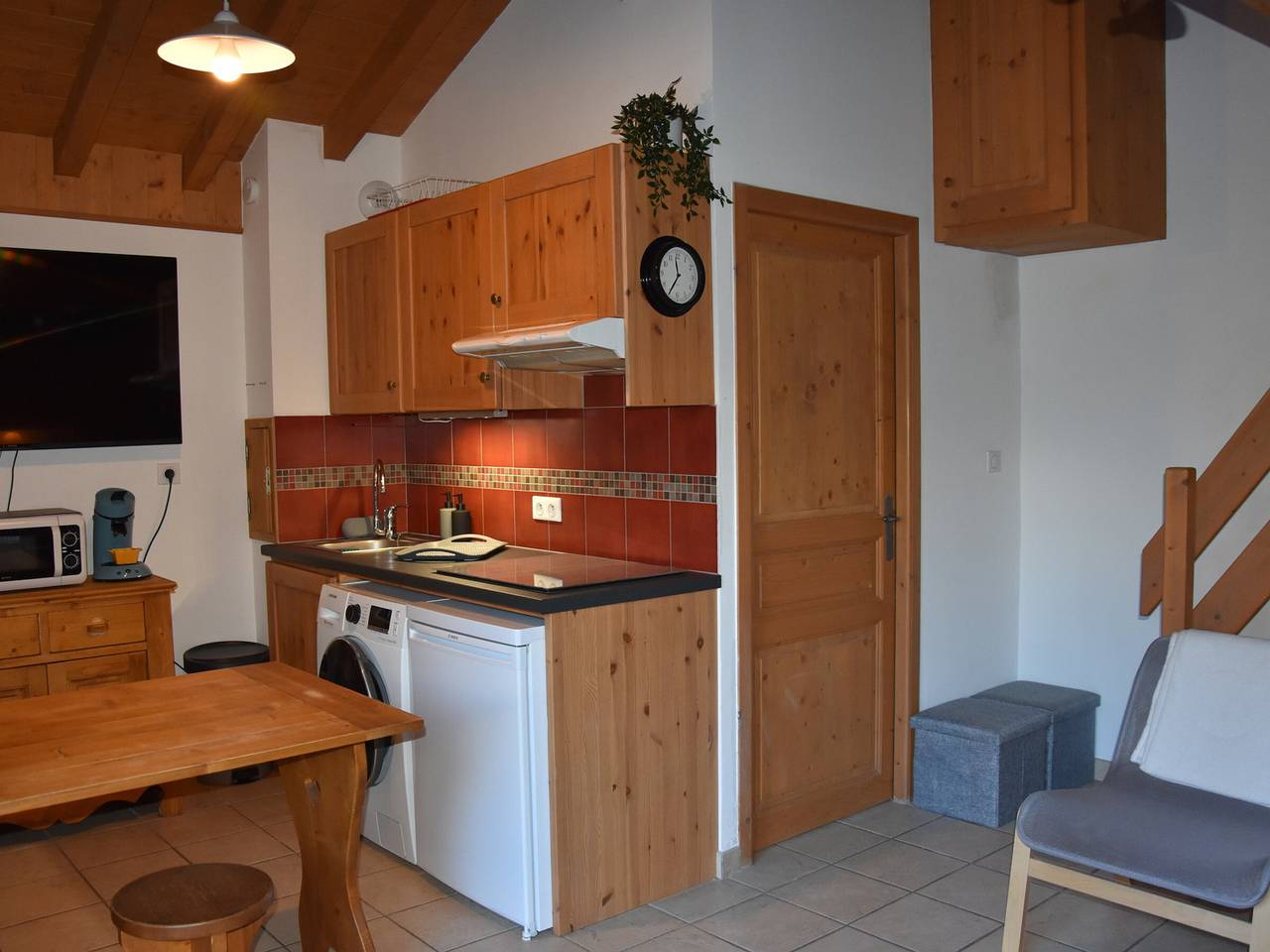 Apartamento entero, Estudio/altillo cómodo junto a la pista de hielo in Pralognan-la-Vanoise, Parque Nacional de Vanoise