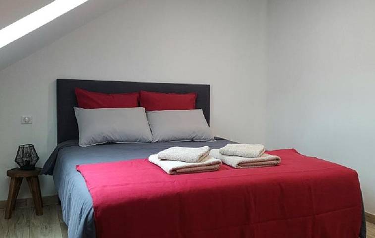 Chambre d’hôte pour 3 personnes, avec Terrasse ainsi que Jardin et Piscine à Montignac - 3