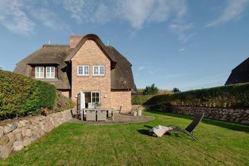 Ferienhaus für 5 Personen, mit Garten und Sauna in Wenningstedt