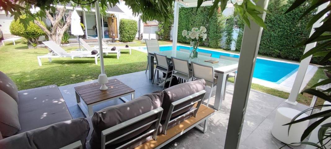 Chalet para 5 personas, con Jacuzzi y Terraza además de Jardín y Piscina en Alt Empordà - 3