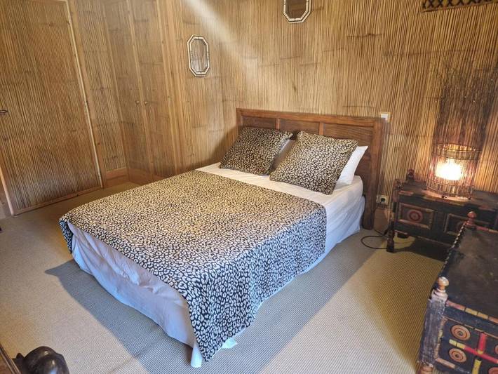 Maison d’hôte pour 2 personnes, avec vue et piscine ainsi que terrasse et jardin à Beausemblant - 2