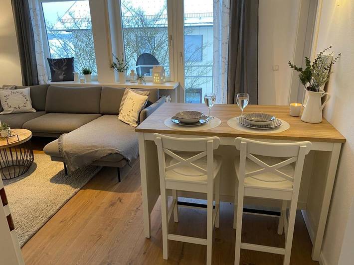 Ferienwohnung für 2 Personen, mit Balkon und Ausblick in Nagel