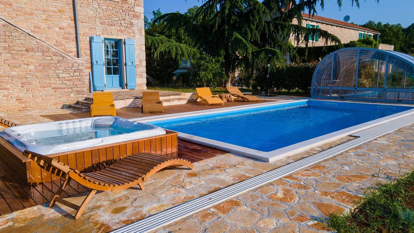 Villa Julijud with a Private Pool and Glass Dome – an Istrian Gem for Complete Relaxation in Brajkovići, Istrie centrale